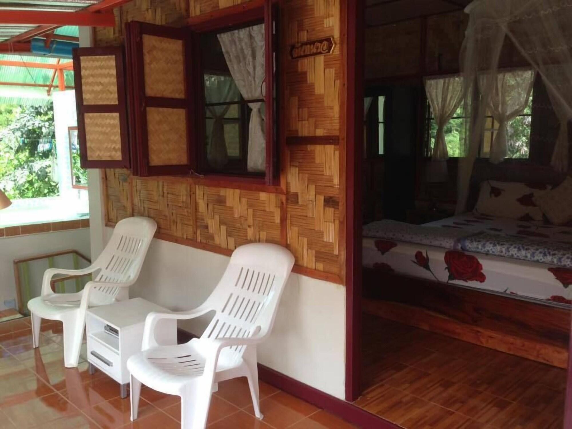 Yayee Homestay Ban Huai Maenam Noi Buitenkant foto