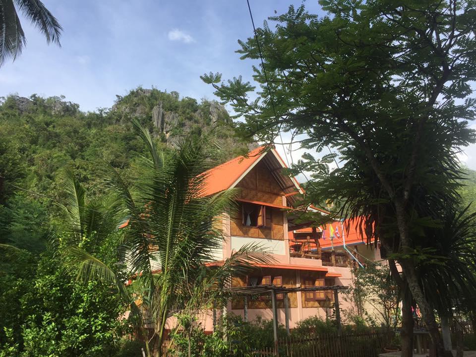 Yayee Homestay Ban Huai Maenam Noi Buitenkant foto