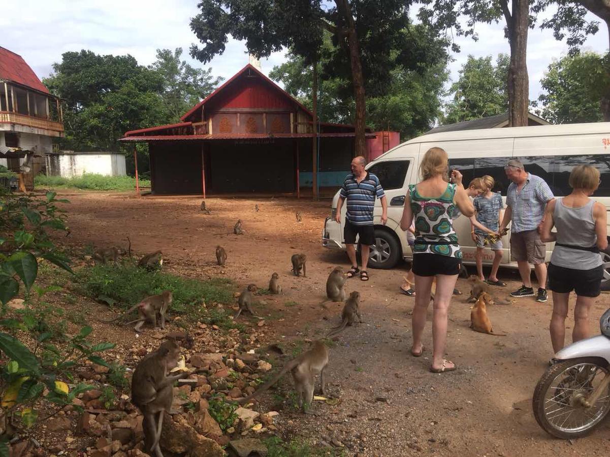 Yayee Homestay Ban Huai Maenam Noi Buitenkant foto