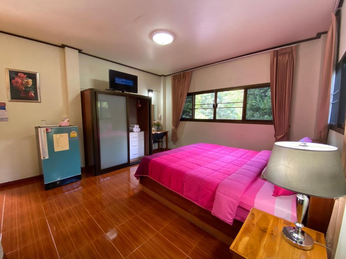 Yayee Homestay Ban Huai Maenam Noi Buitenkant foto