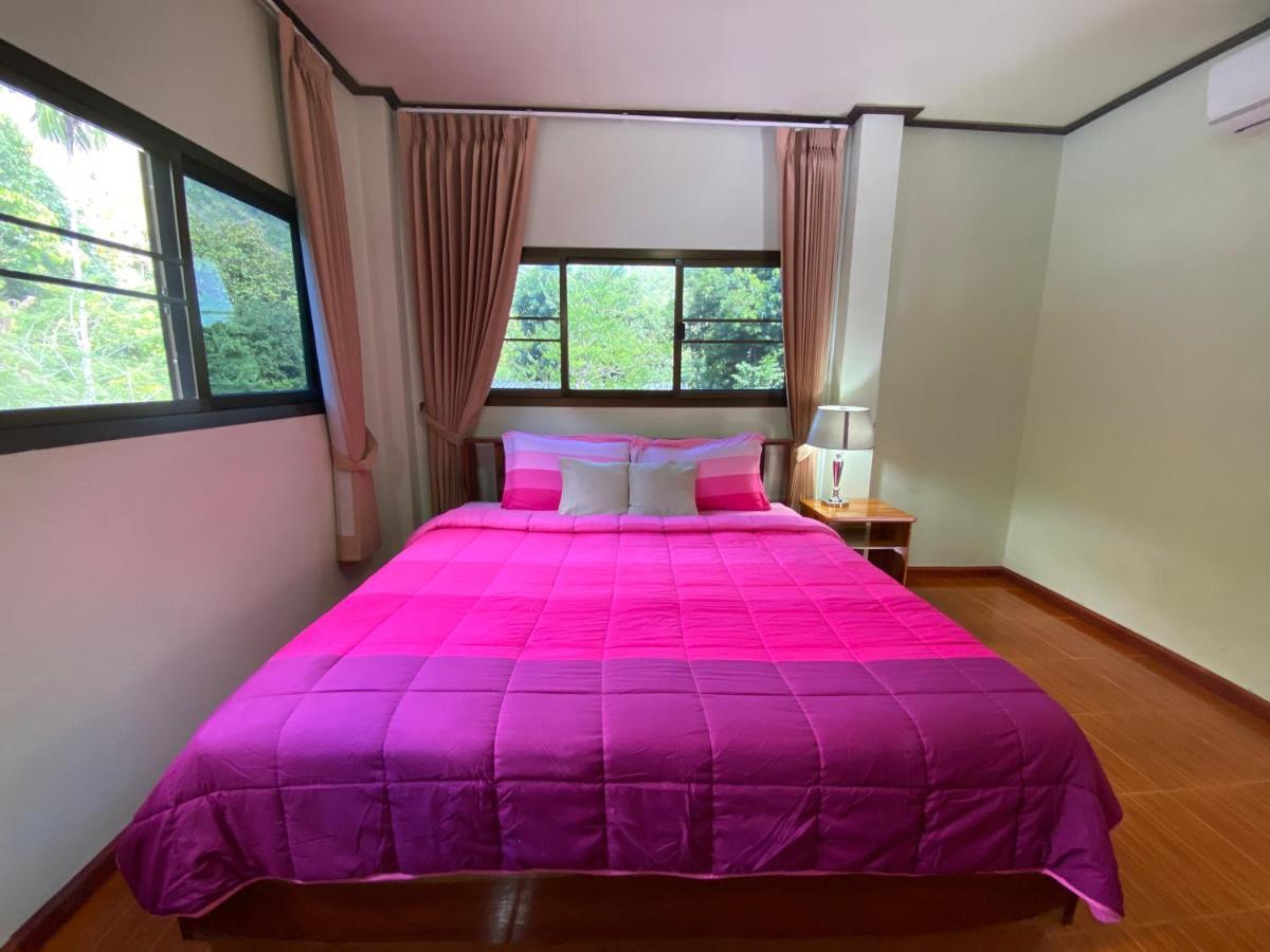 Yayee Homestay Ban Huai Maenam Noi Buitenkant foto